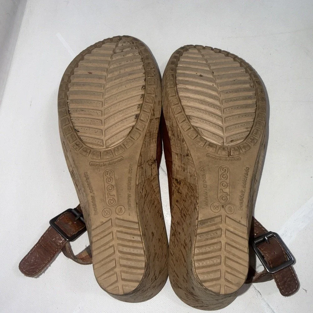 Crocs A Leigh Sandals Tan Brown Leather Cork Platform Wedge Shoes Women's Size 6